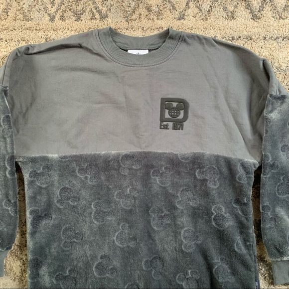 Disney x Spirit Jersey Walt Disney World Gray Sweatshirt Small - Picture 8 of 8